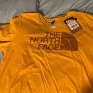 brand new north face t shirt size large yellow